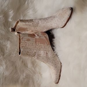 Arider girl faux calf fur cowboy booties